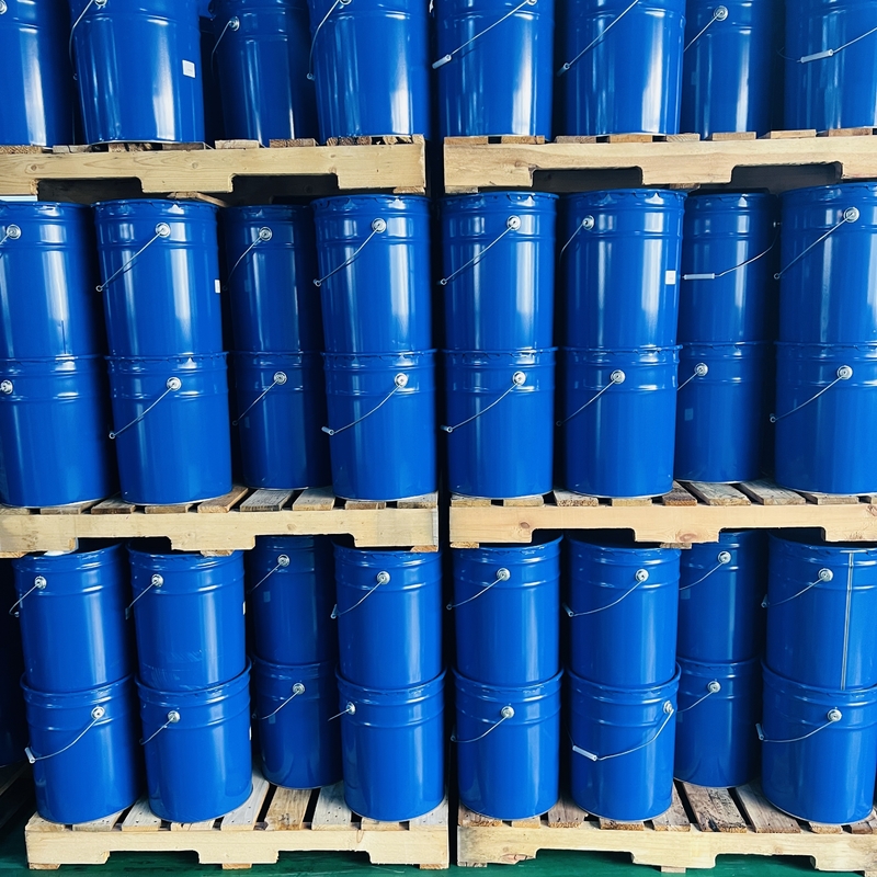 140°C Flash Point Curing Epoxy Resin Insulation LE-8516/LH-8516 Mould Release Agent