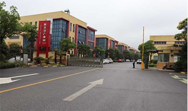 Splitting Resistance Epoxy Resin Clear Liquid Hardener For Dry Type Transformer 4